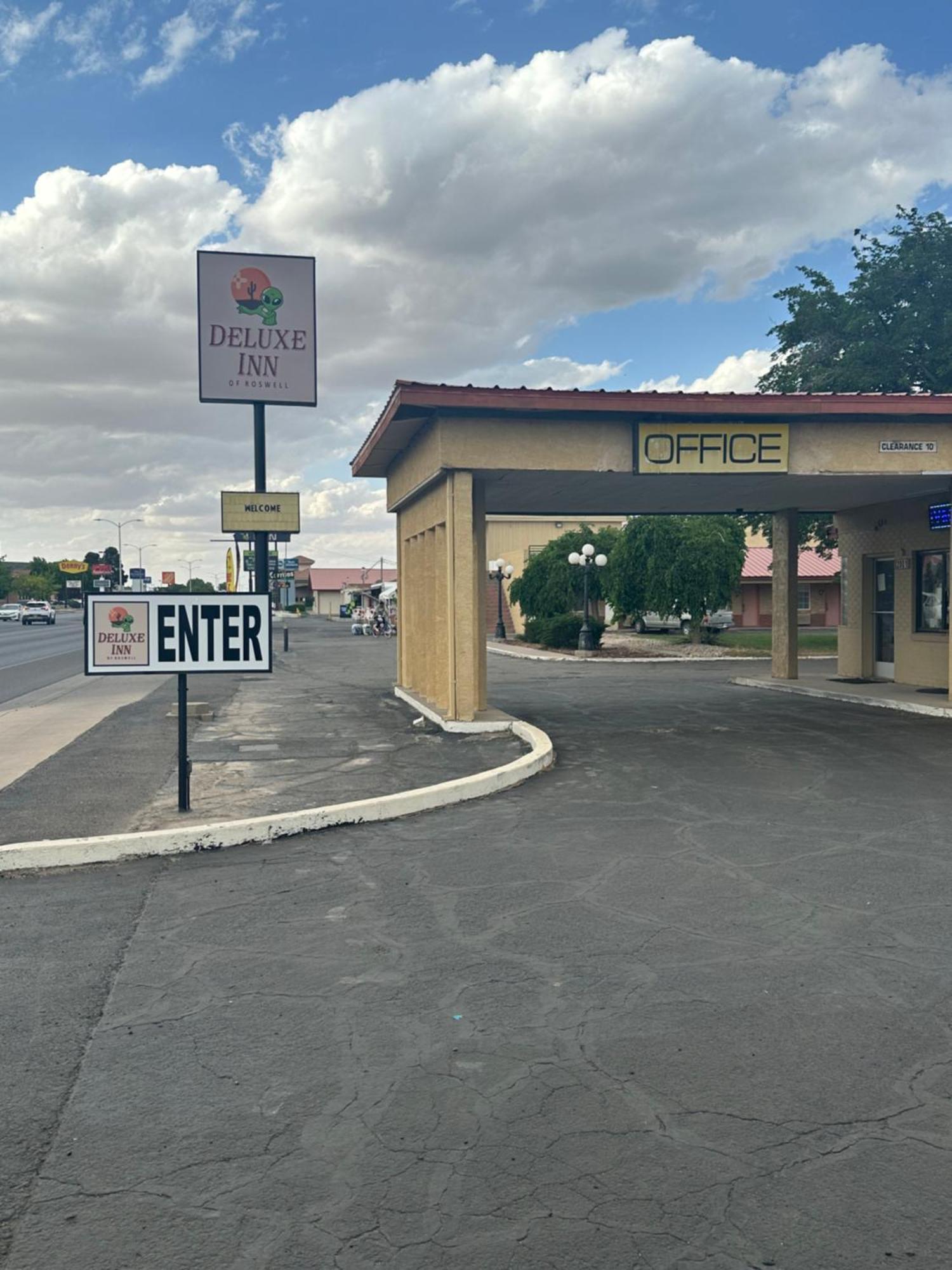 Deluxe Inn Of Roswell Exterior foto